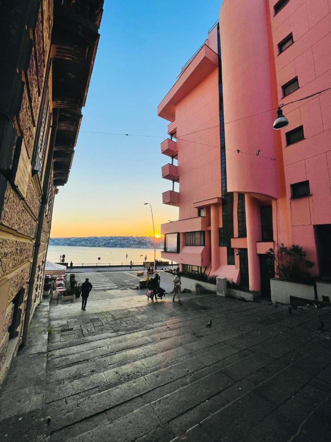 Chiatamone Relais Apartment Naples Luaran gambar