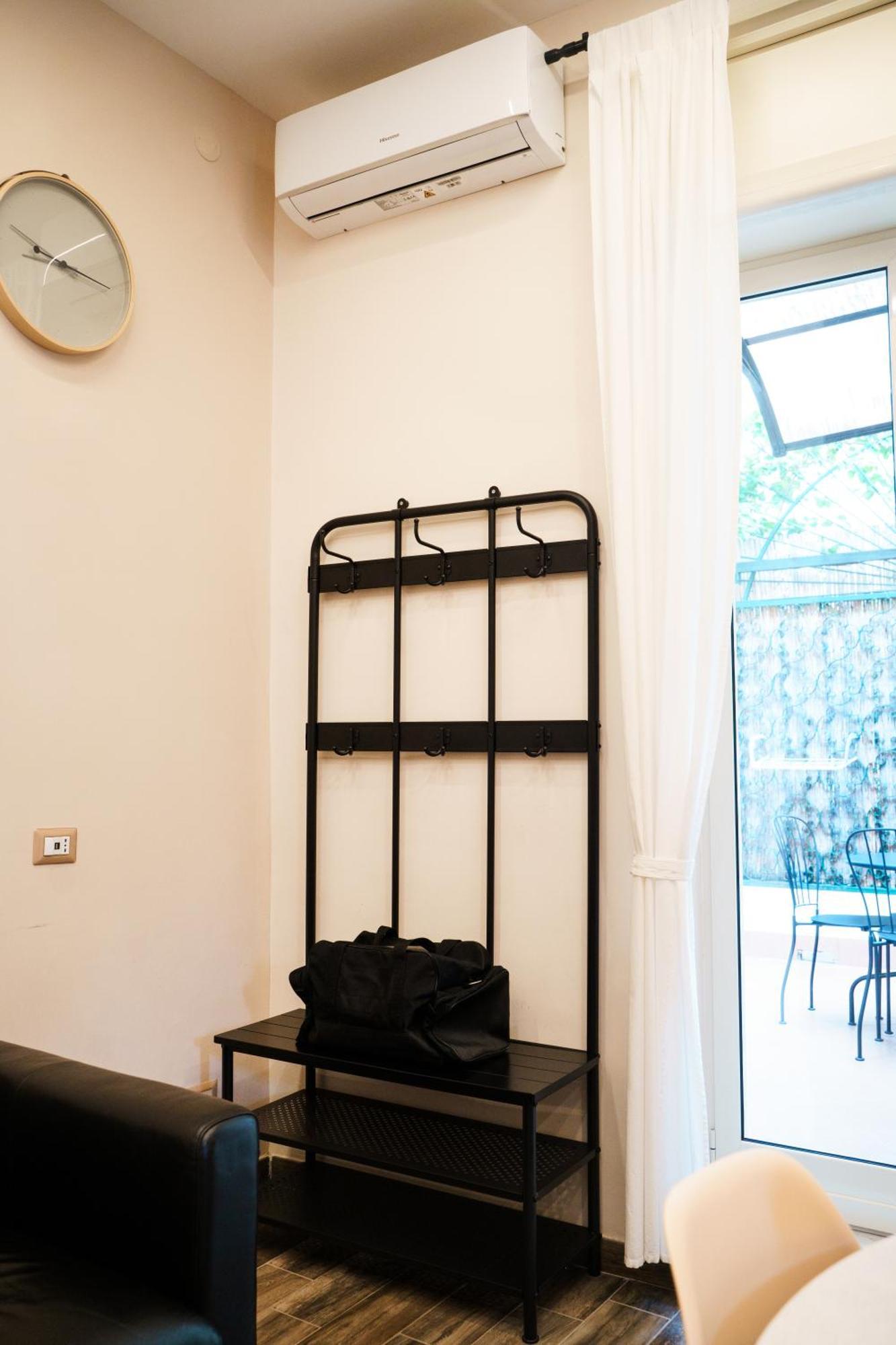 Chiatamone Relais Apartment Naples Luaran gambar