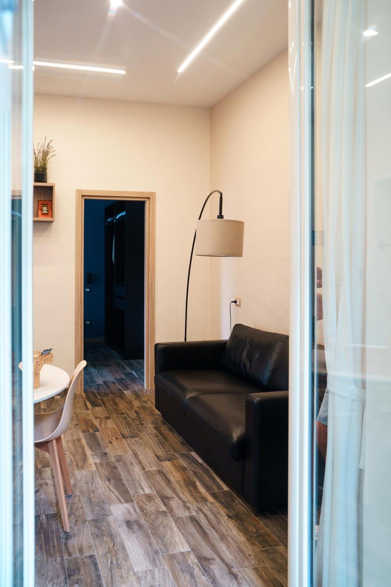 Chiatamone Relais Apartment Naples Luaran gambar